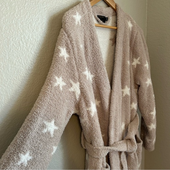 The Styled Collection x Madi Nelson Cozy Star Print Blanket Buttery Robe, S/M - Picture 4 of 10